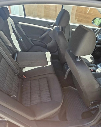Skoda Octavia cena 28800 przebieg: 295708, rok produkcji 2011 z Wyszków małe 172